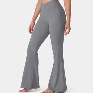 NWT HALARA Crossover High Waisted Back Pocket Super Flare Pants SIZE PS Grey